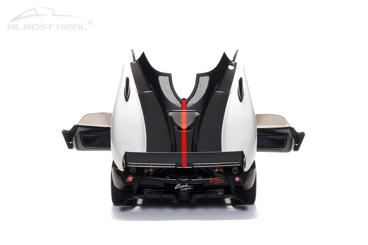 1:18  Pagani Zonda Cinque Coupe  2009