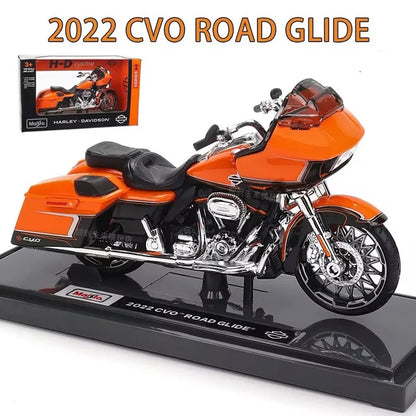 1:18 Harley CVO Road Glide 2018