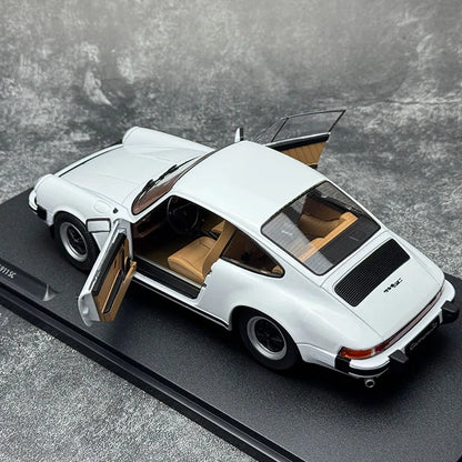 1:18 Porsche 911（992）CARRERA RS