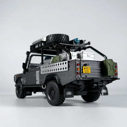 1:24 Land Rover Defender Camel Trophy
