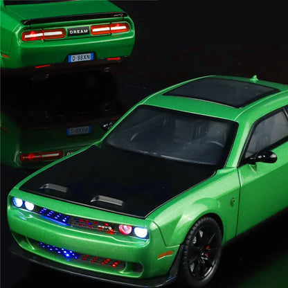 1:24 Dodge Challenger SRT Hellcat