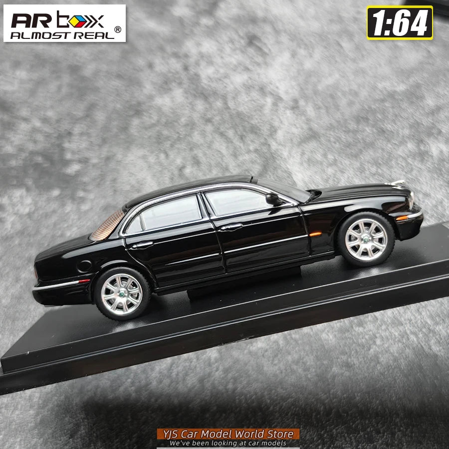 1:64  Jaguar XJ6  X350