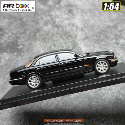 1:64  Jaguar XJ6  X350