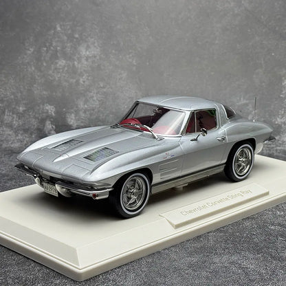1:18 Chevrolet Corvette Sting Ray 1963