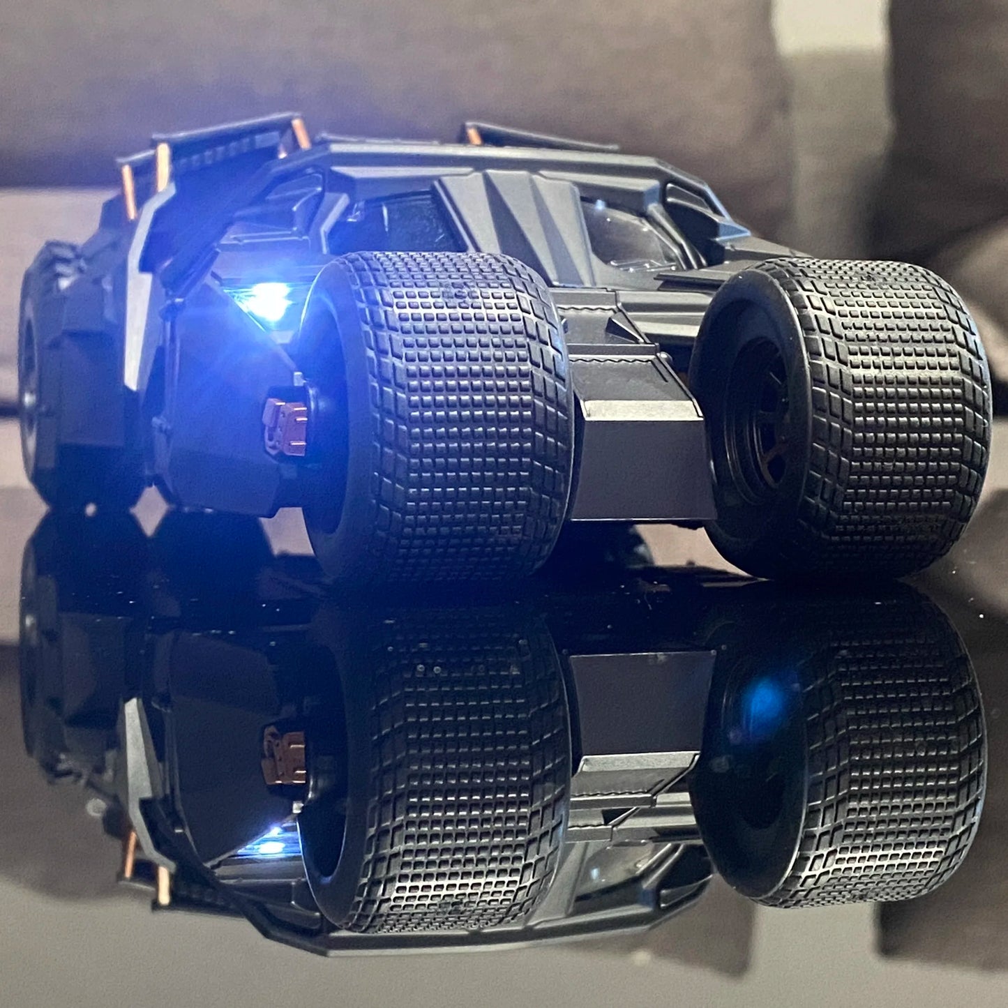 1:24 Batmobile Tumbler