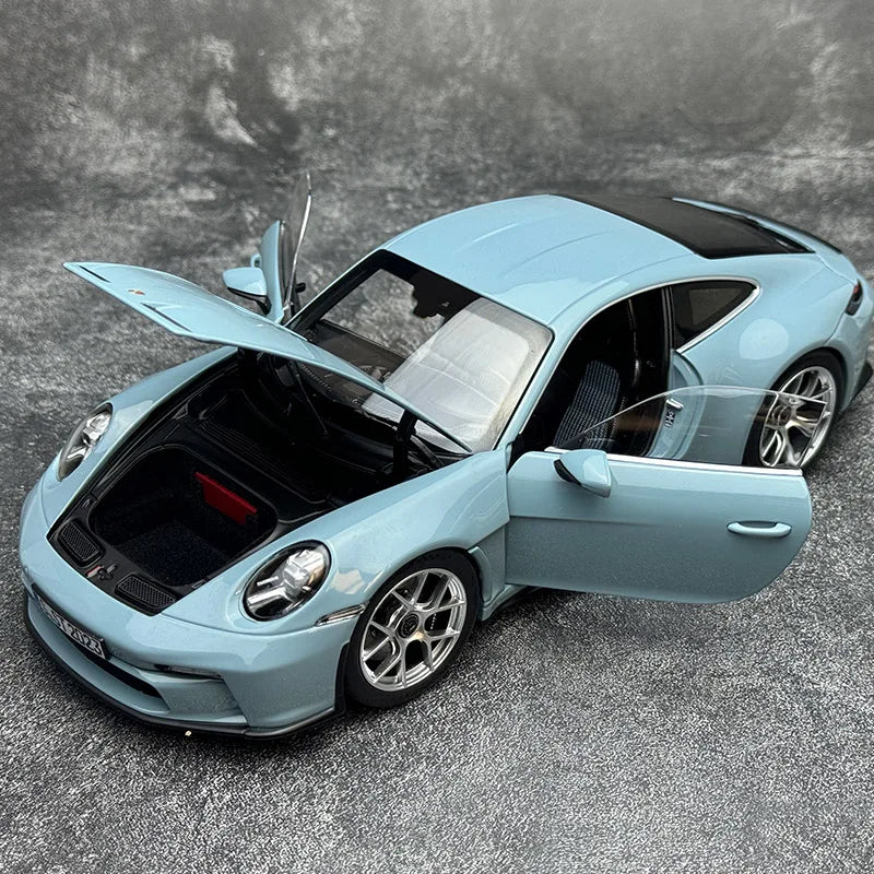 1:18 Porsche 911 ST 2023