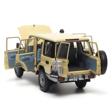 1:18 Land Cruiser 76 2017