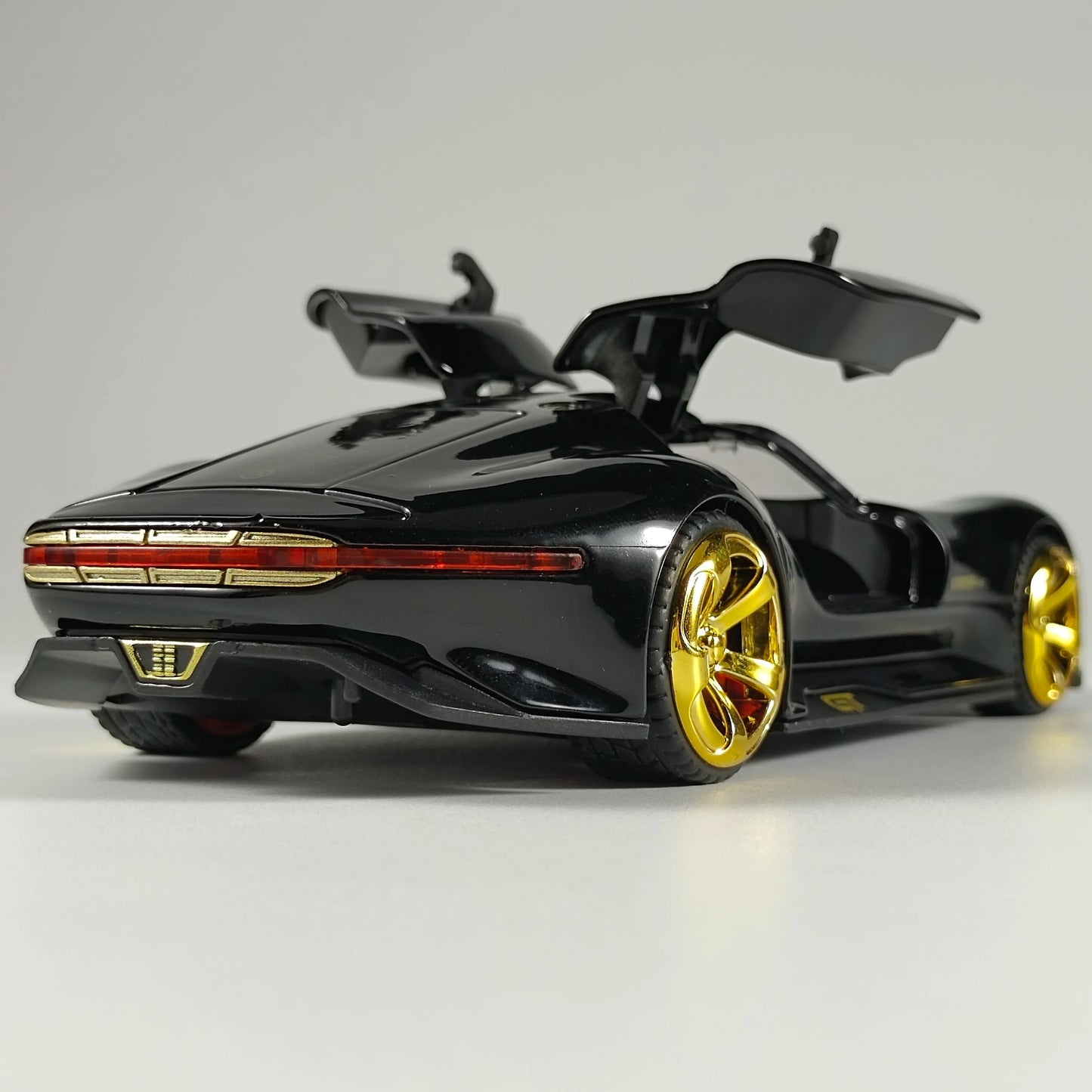 1:32 Mercedes-Benz GT AMG Super Concept