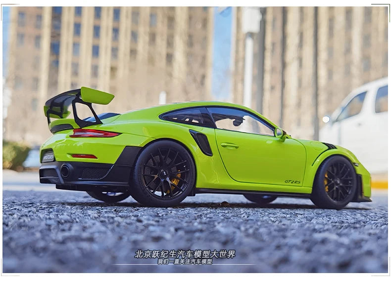 1:18 Porsche 911 (911.2) GT2 RS