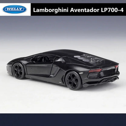 1:36 Lamborghini Aventador LP700-4