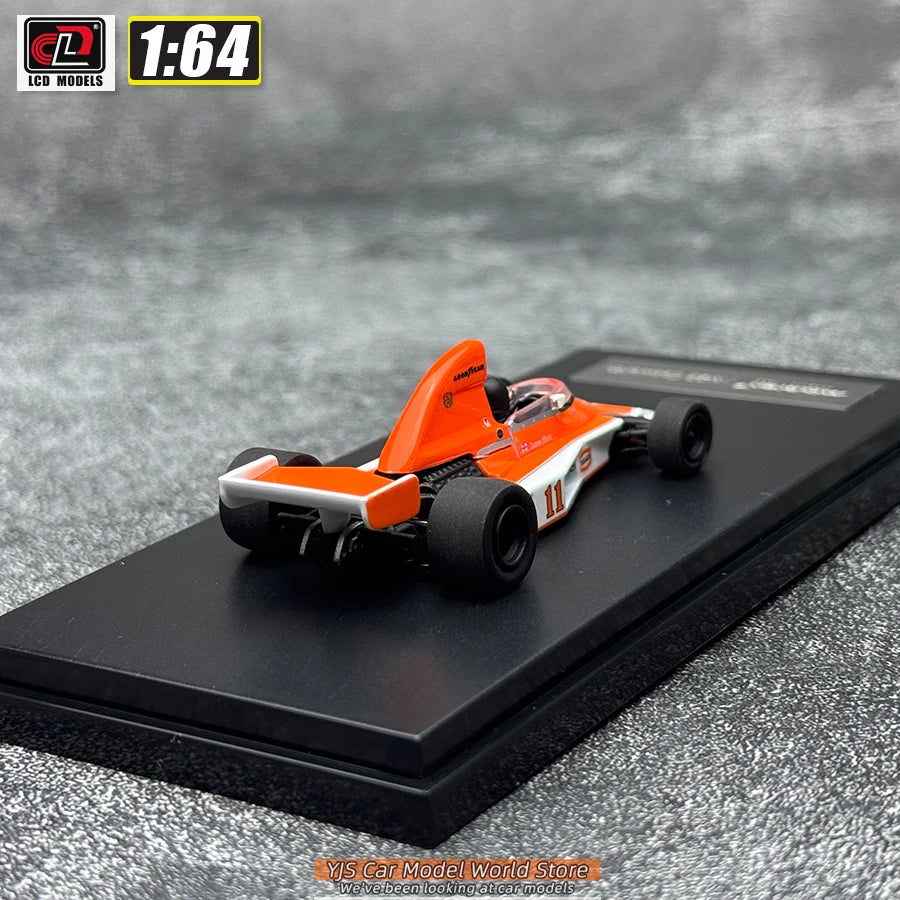 1:64 McLaren F1 M23