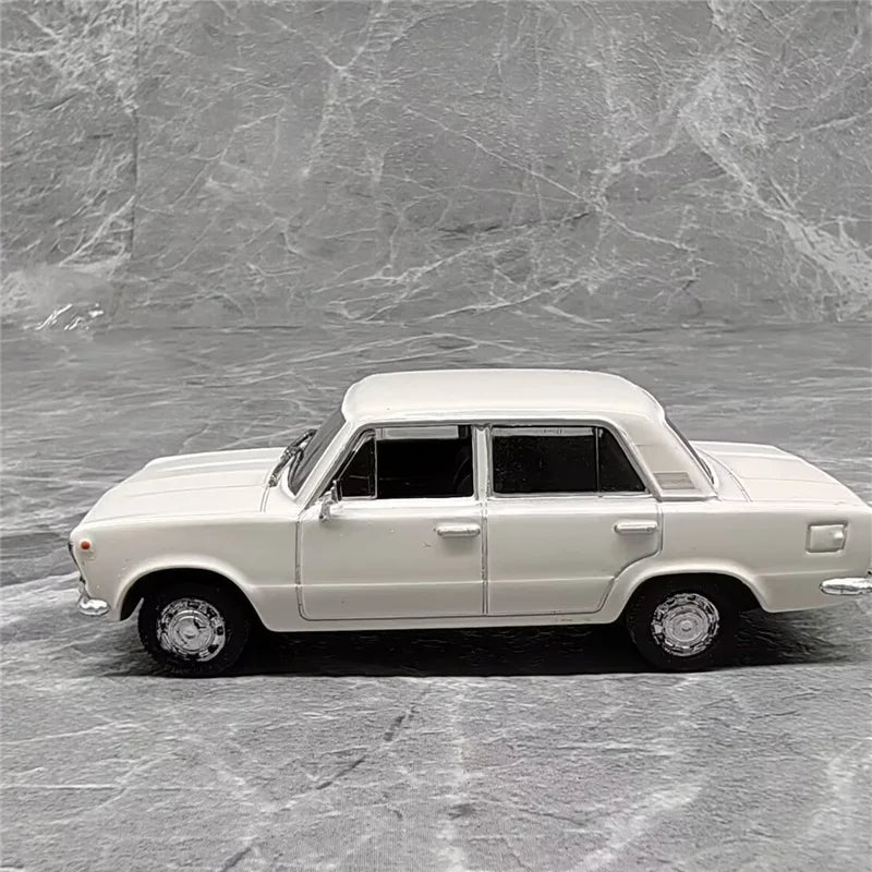 1:43 Fiat 125P