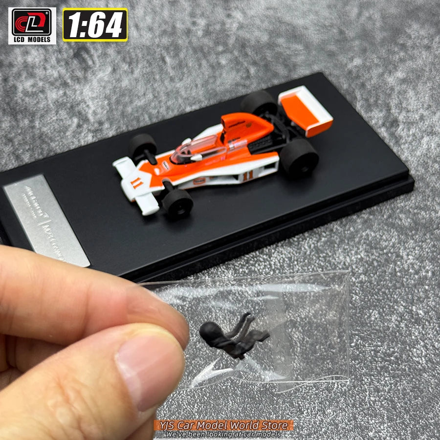 1:64 McLaren F1 M23