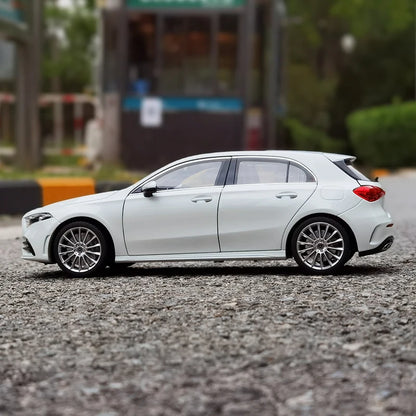 1:18 Mercedes Benz 2018 A-Class A180