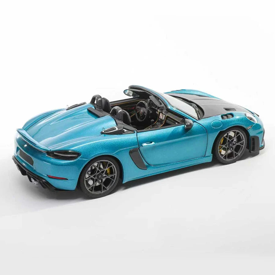 1:18 Porsche Spyder "718"