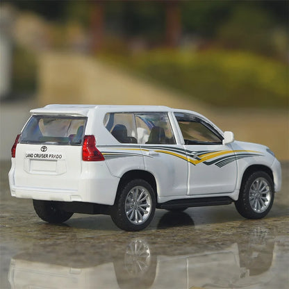 1:42 TOYOTA Prado