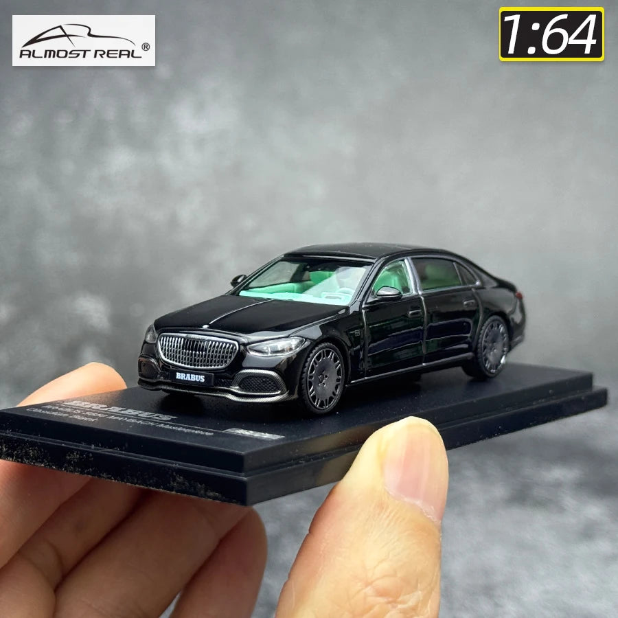 1/64 Mercedes-Benz S850 Maybach Masterpiece 2023