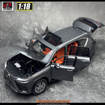 1:18 Lexus LX600