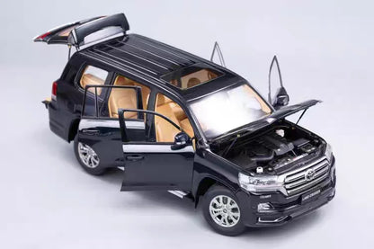 1:18 Toyota Land Cruiser LC200