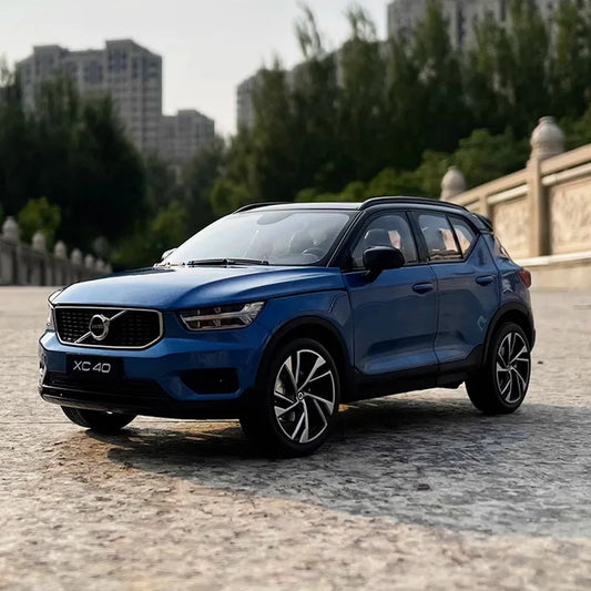 1:18 2023 Volvo XC40