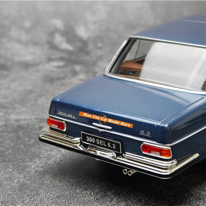 1:18 Mercedes-Benz 300 SEL