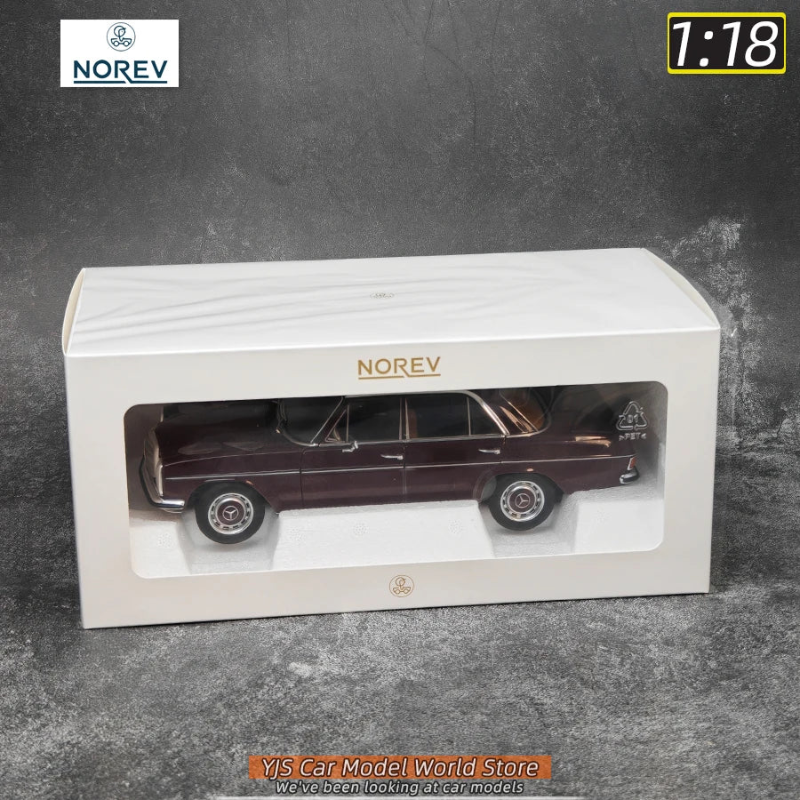 1:18 1968 Mercedes-Benz 200 W114
