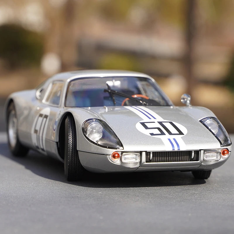 1:18 Porsche 904 Gts