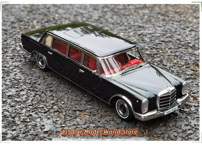 1:18 Mercedes-Benz Pullman MB 600