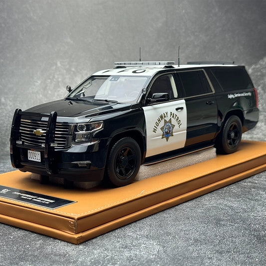 1:18 Chevrolet Suburban Tahoe LTZ SUV 2015