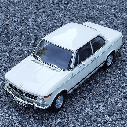 1:18 BMW 2002