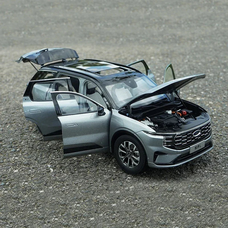 1:18 2023 FORD EDGE L