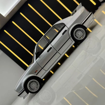 1:24 BMW M5