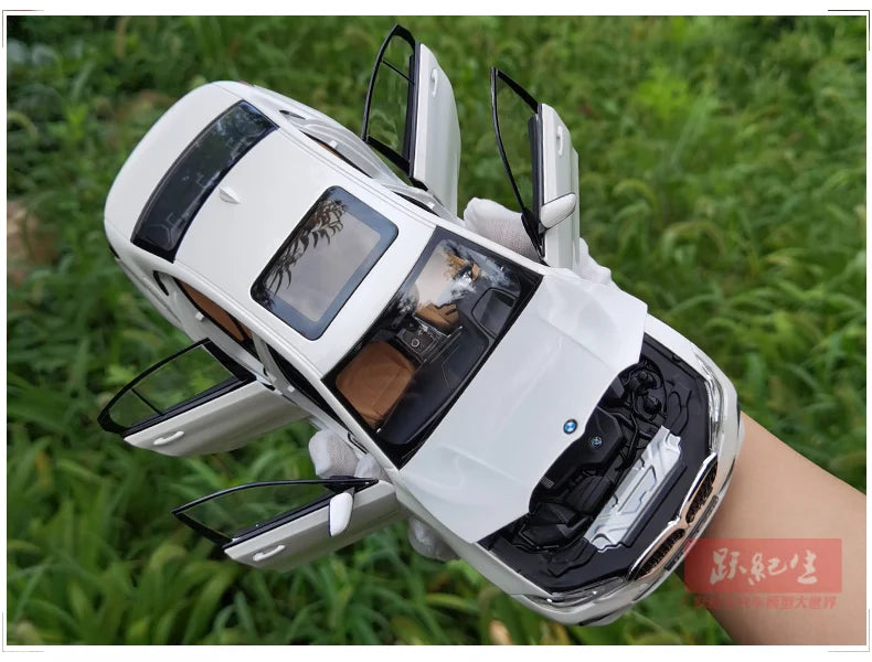 1:18 BMW 3 Series G20 330i 2019