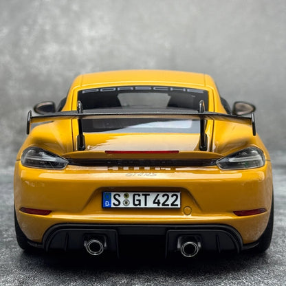 1:18 Porsche Cayman GT4 RS 2023