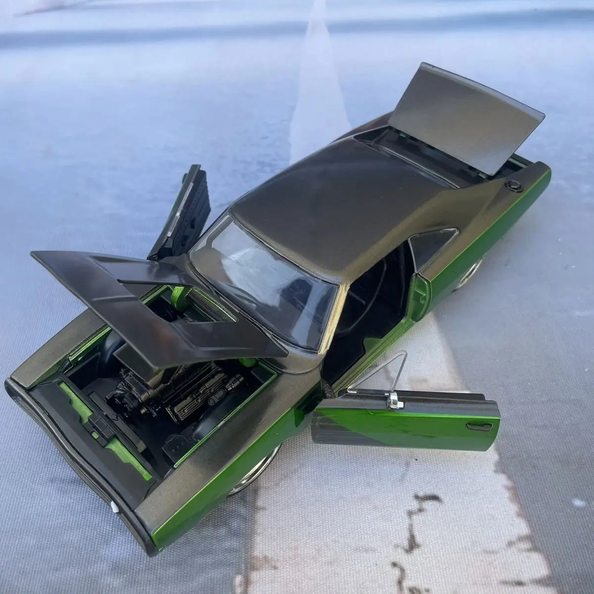 1:24 Dodge Charger R/T