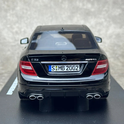 1:18 Mercedes Benz C63 AMG(W204)