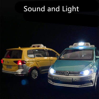 1:32 Touran L MPV