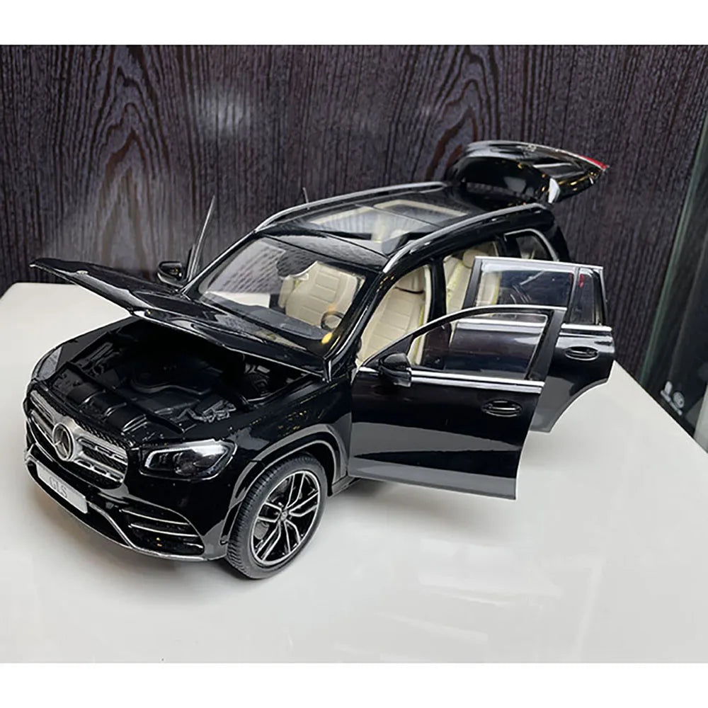 1:18 Mercedes-Benz GLS 400
