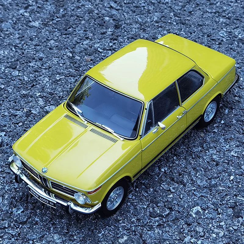 1:18 BMW 2002