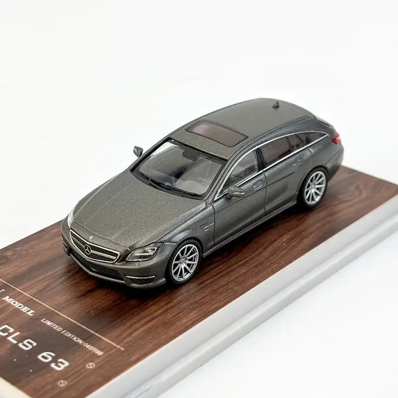 1:64 Mercedes-Benz C63S W218 Station Wagon Coupe