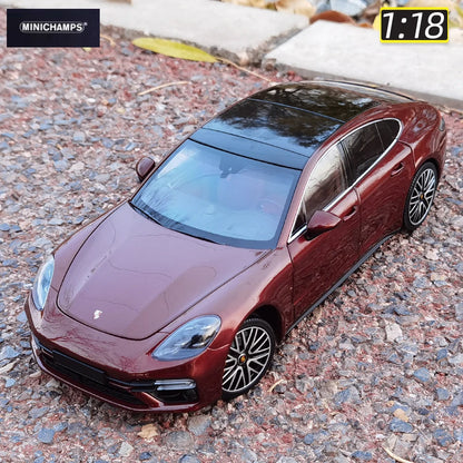 1:18 Porsche Panamera