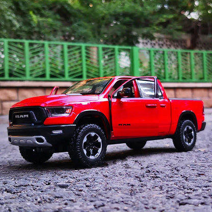 1:24 Dodge RAM 1500 Rebel