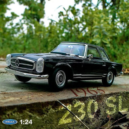 1:24 Mercedes-Benz 230SL