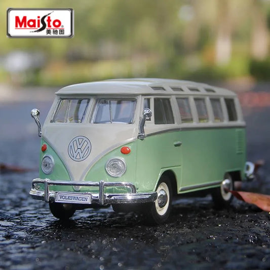 1:25 Volkswagen VAN SAMBA