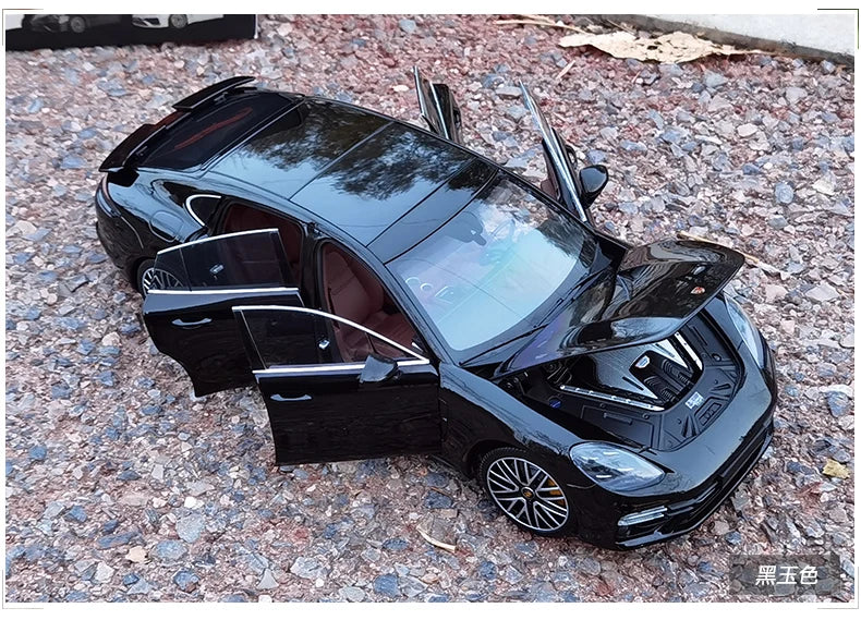 1:18 Porsche Panamera