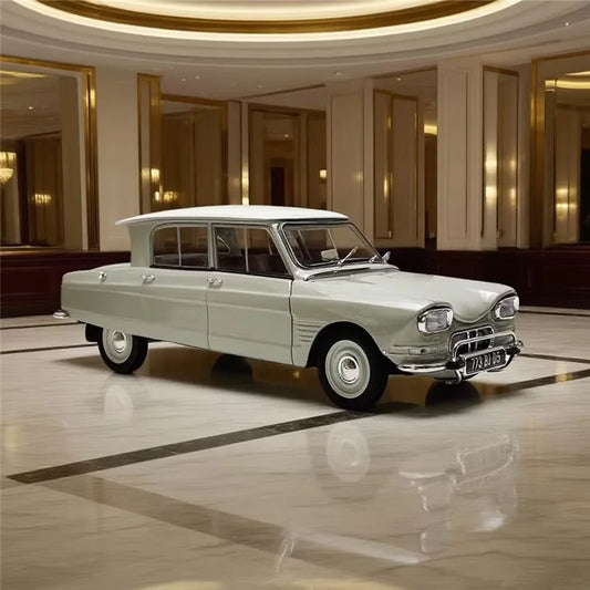 1:18 Citroen AMI 6
