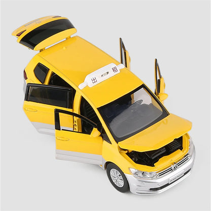 1:32 Touran L MPV