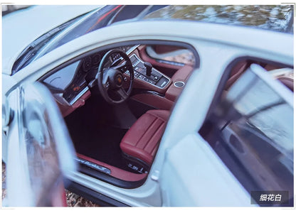 1:18 Porsche Panamera