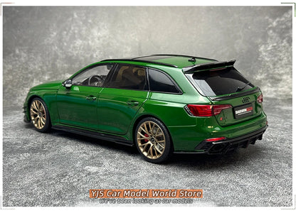 1:18 Audi RS4