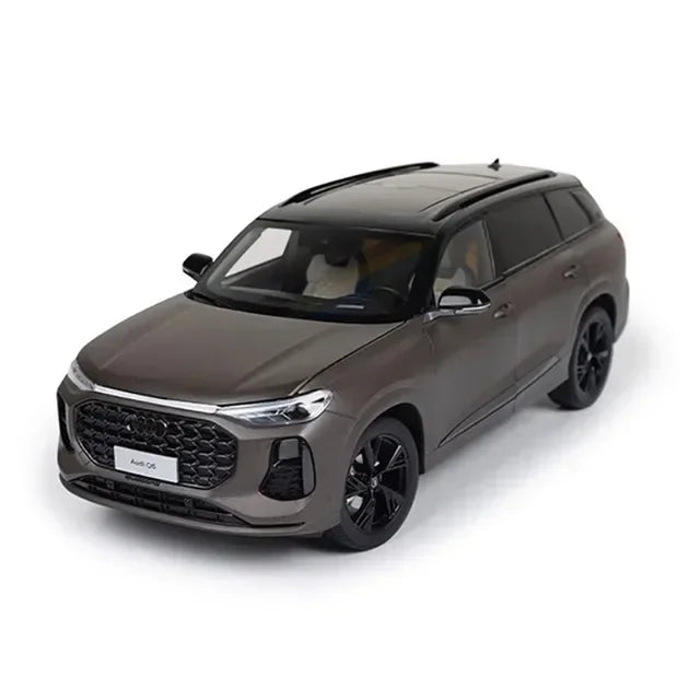 1: 18 Audi Q6 2022 Light Edition